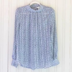 H&M Floral Sheer Blouse Floral Design Flowy Beautiful Blue And White Medium